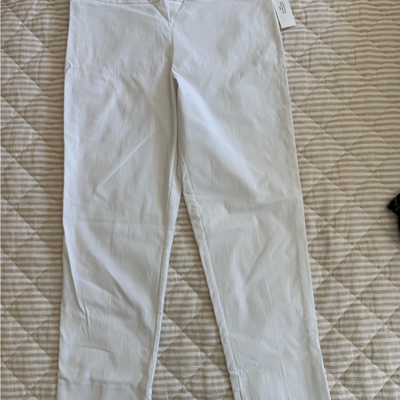 Estelle and Finn White Pique Stretch Step Hem Ankle Pants - Picture 2 of 10